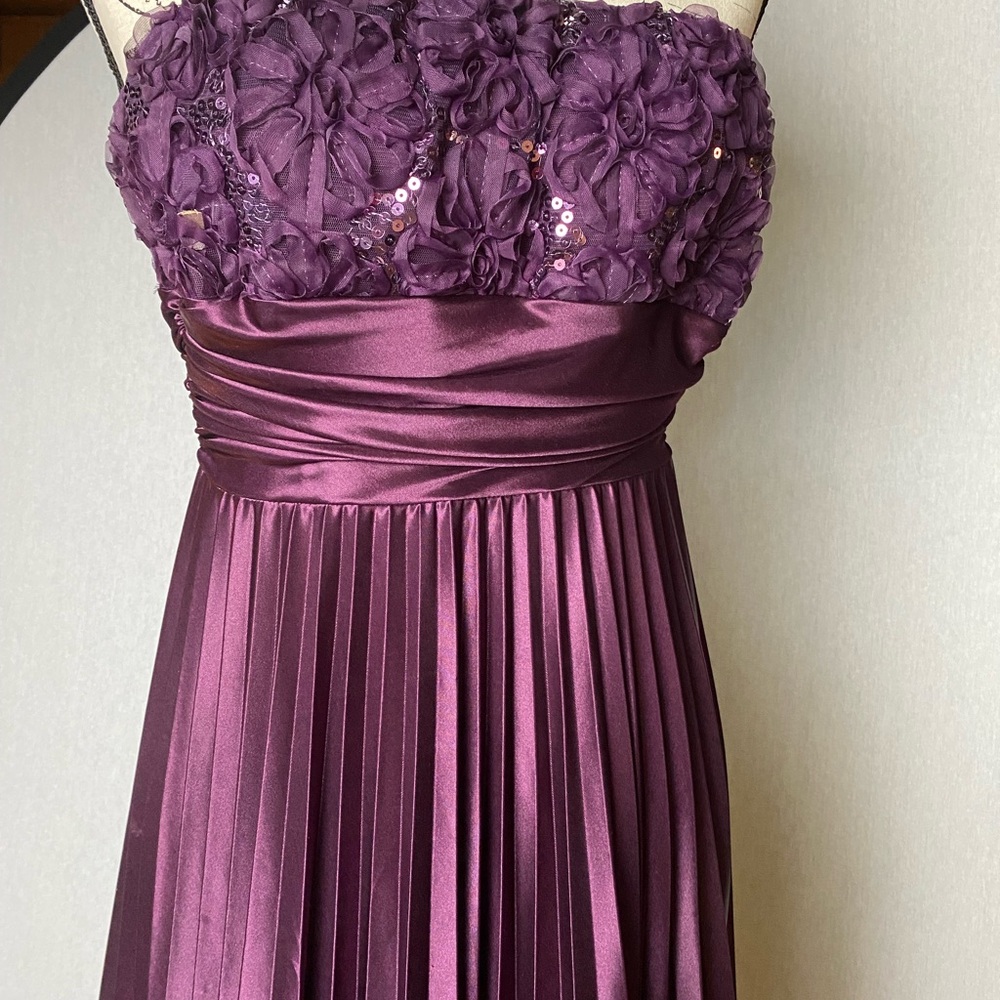 Vintage Plum Satin Pleated Gown Strapless Sequin Floral Bodice Maxi Formal size5 - Picture 6 of 16